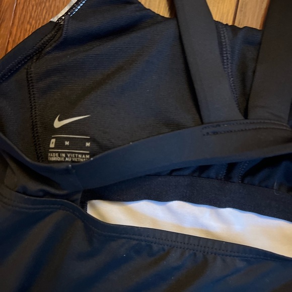 Nike Women's Black and Gray Swimsuit Tankini Top Size Medium - Picture 5 of 5